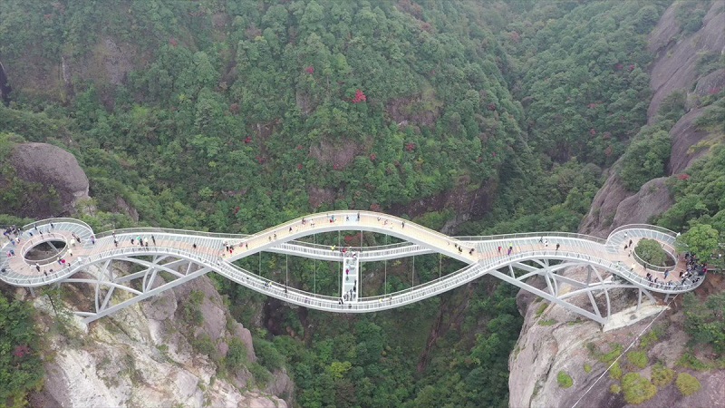 Мост Жуйи в Китае - сооружение необычайной красоты