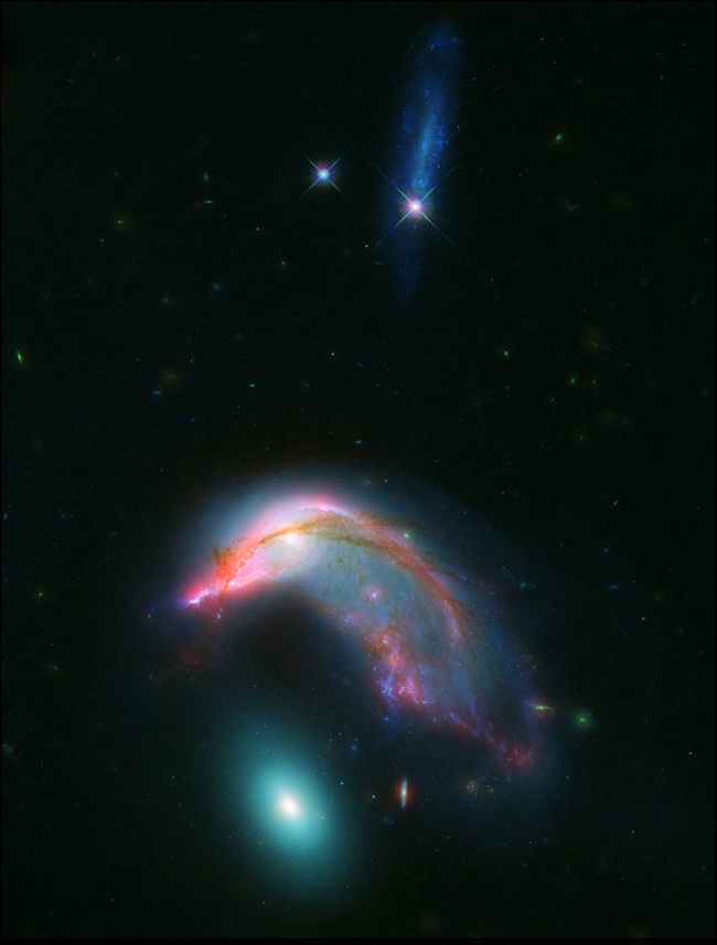взаимодействующие галактики  NGC 2936 и NGC 2937