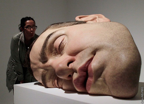 Маска - скульптура австралийского мастера Рона Муека