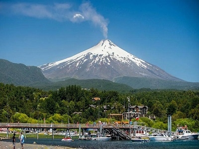 Живописные вулканы Чили