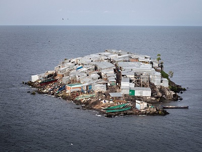 Самый густонаселённый остров в мире