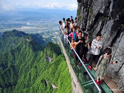 Туристический комплекс Гора Тяньмэнь в Китае